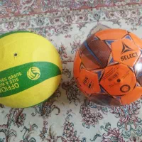 توپ فوتبال و والیبال