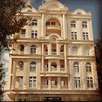 سه خوابه ۱۳۵متری فوق العاده لوکس سفیر شمالی