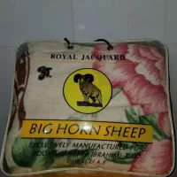 ۲۰۰ تا به قیمت میدم درحد نو پتو روتخی