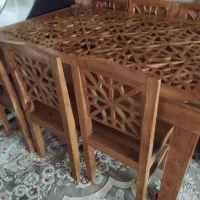 میز نهار خوری در حد نو