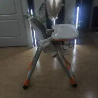 صندلی و میز غذا خوری کودک