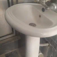 روشویی پایه دار