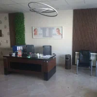 منشی و دستیار پزشک کلینیک زیبایی