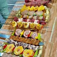 نیرو کار اقا و خانم کبابسرا