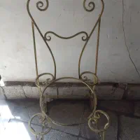 صندلی آهنی