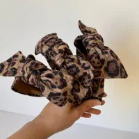 تل ، موبند ، باندانا ، دستمال گردن