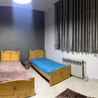 تخت خواب چوبی و میز آرایش|تخت و سرویس خواب|تهران, تهرانپارس غربی|دیوار