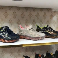 واگذاری کفش ها