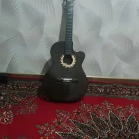 گیتار دست ساز