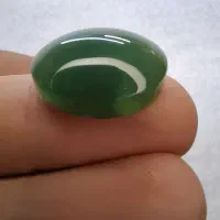 نگین عقیق اصل تراش زیبا و براق مناسب انگشتر