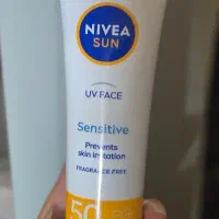 کرم ضد آفتاب بی رنگ نیوآ NIVEA