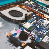 تعمیرات لپتاب و کامپیوتر|خدمات رایانه‌ای و موبایل|یزد, |دیوار