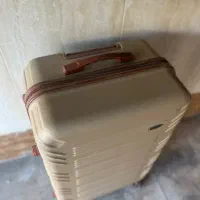 چمدان هوسونی|کیف، کفش، کمربند|همدان, |دیوار