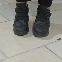 سه جفت کفش|کیف، کفش، کمربند|رشت, کوی فکوری|دیوار