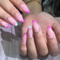 ناخن مژه رنگ کراتین میکاپ شنیون آرایش دائم