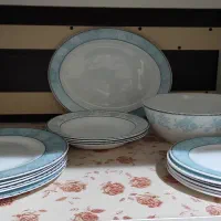 سرویس فرانسوی . ناقص