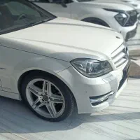 بنز c200 مدل ۲۰۱۲ سفید بیرنگ