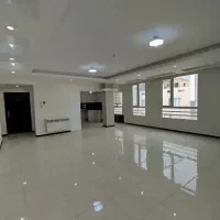 90متر-سالن-پرده-خور-رو-به-نما-2-خواب-چهارباغ-شرقی