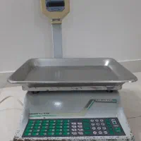 ترازو دیجیتال محک