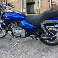 موتور آونجر 220 cc|موتورسیکلت|شیراز, قلعه شاهزاده بیگم|دیوار