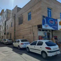 ۷۰ متر تجاری