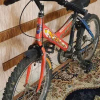 دوچرخه پسرانه سایز۲۰ بدنه محکم سالم و تمیز