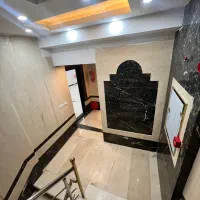 فروش آپارتمان155متری/3خواب/50متر حیاط/مرکز شهر