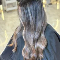 مدل رنگ و لایت جهت عکاسی هیرکالریست باسابقه