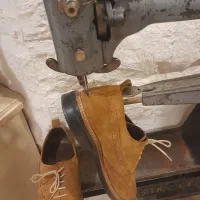 چرخ کیف کفش دوزی بطر چرم سینگر سینجر عتیقه|چرخ خیاطی و ریسندگی|تهران, اختیاریه|دیوار