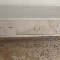 میز بزرگ جلو مبلی