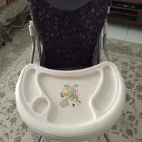 صندلی غذای کودک چرخدار با ۲ سینی جدا شونده هپی ورد|تخت و صندلی بچه|مشهد, شاهد (شهرک غرب)|دیوار