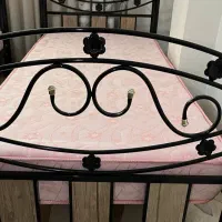 تخت خواب یک نفره + تشک در حد نو