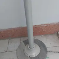 رخت اویز ایستاده