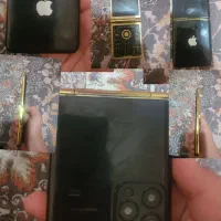 گوشی طرح اپل تاشو