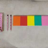 مداد خرسی و دفتر یادداشت