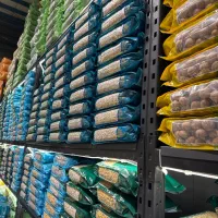 پذیرش نیروی ساده اقا و جوان|استخدام خدمات فروشگاه و رستوران|مشهد, کارمندان دوم|دیوار