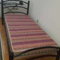 فروش تخت تک نفره فلزی در حد نو