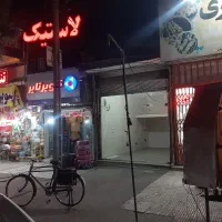 مغازه ۲۲ متری جمهوری|اجارهٔ مغازه و غرفه|قم, میرزائیه|دیوار