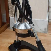 آبمیوه گیری دستی (اهرمی) صنعتی|آبمیوه‌گیر و آب‌مرکبات‌گیر|مهاباد (آذربایجان غربی), |دیوار