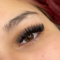 اکستنشن مژه لیفت ابرو تخفیف ۷۰ درصدی