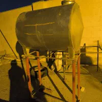 مستعمل منبع گالوانیزه پلاستیکی تانکر آب|مصالح و تجهیزات ساختمان|مشهد, امیریه|دیوار