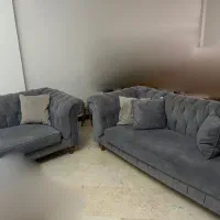 دو عدد کاناپه چستر و ۸ عدد کوسن