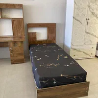 تخت نوجوان و جوان