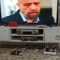 میز تلوزیون به رنگ سفید