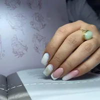آموزش کاشت ناخن