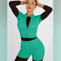 ست‌ نیمتنه جلو‌زیپ و شورتک، تخفیف بلک‌ فرایدی|لباس|بابل, |دیوار