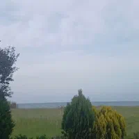 زمین ساحل دریا