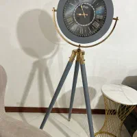 ساعت ایستاده