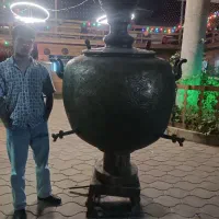 سماور برنجی عظیم‌الجثه اصفهان