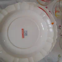 یک سرویس ارکوپال ۶نفره بقیمت دو میلیون بفروش میرسد|ظروف سرو و پذیرایی|همدان, |دیوار